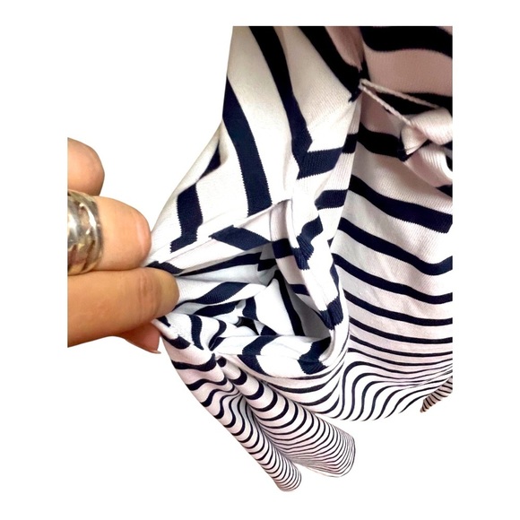 NWOT 💖 Ann Taylor Weekend Navy and White Knit Casual Dress - Picture 8 of 14